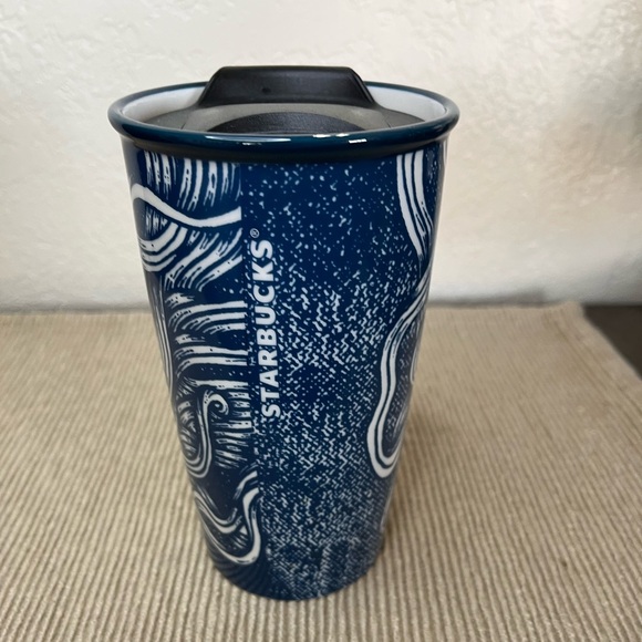 Starbucks - Picture 6 of 7